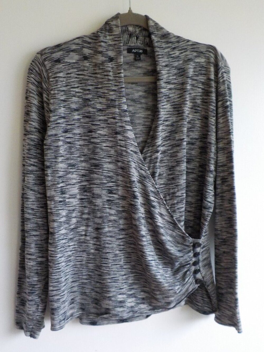 Apt. 9 Sweater - X-Large - Grey/Black Crossover Long Sleeve (2435)